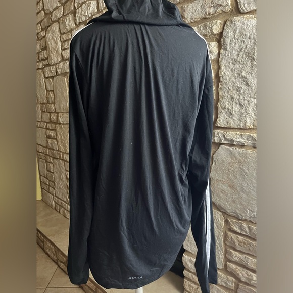 Adidas jacket - Picture 3 of 4